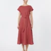 Vestido midi em lona de linho, cor cereja Vestido midi em lona de linho, cor cereja