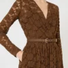 Vestido midi em tule, cor chocolate