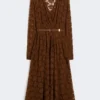 Vestido midi em tule, cor chocolate
