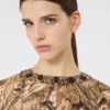 Vestido túnica em seda estampada, dourado