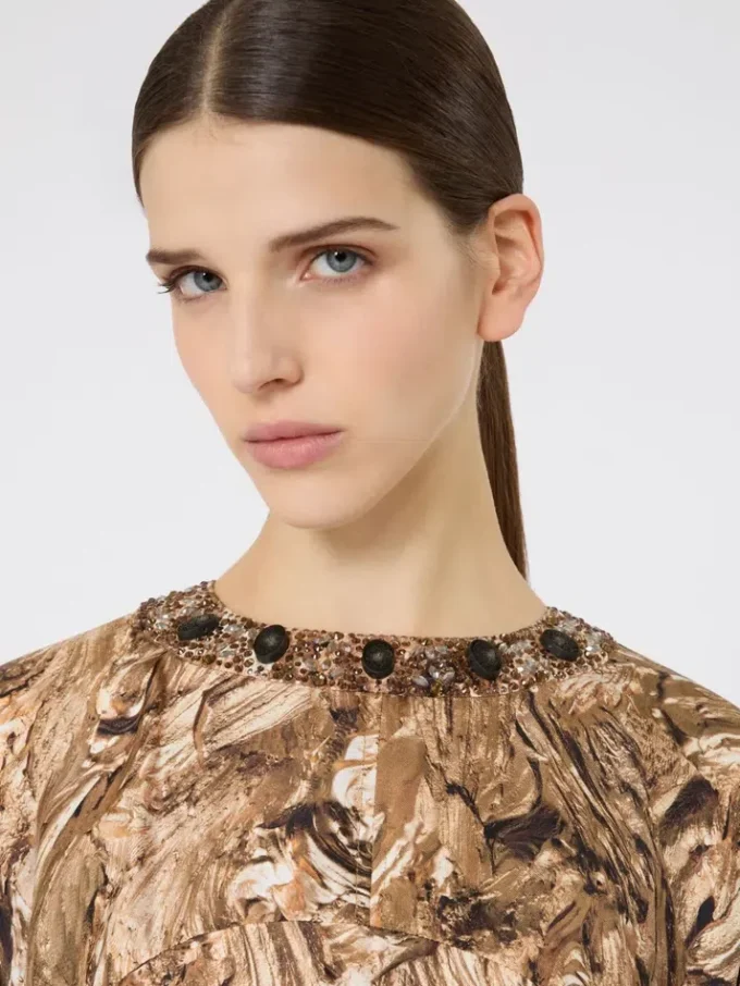 Vestido túnica em seda estampada, dourado