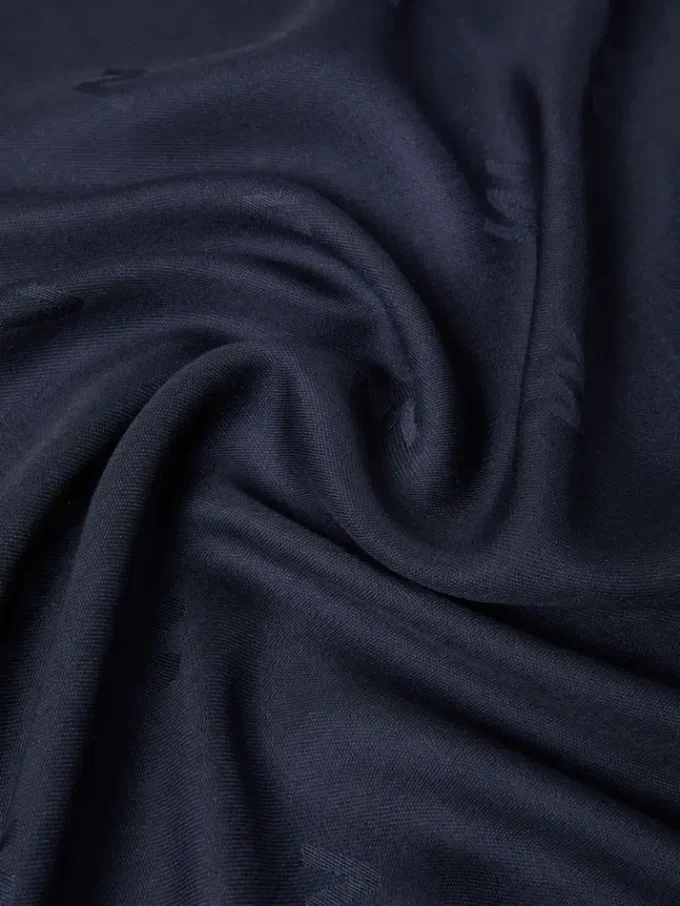 Xaile em malha jacquard de lã e seda, azul-escuro